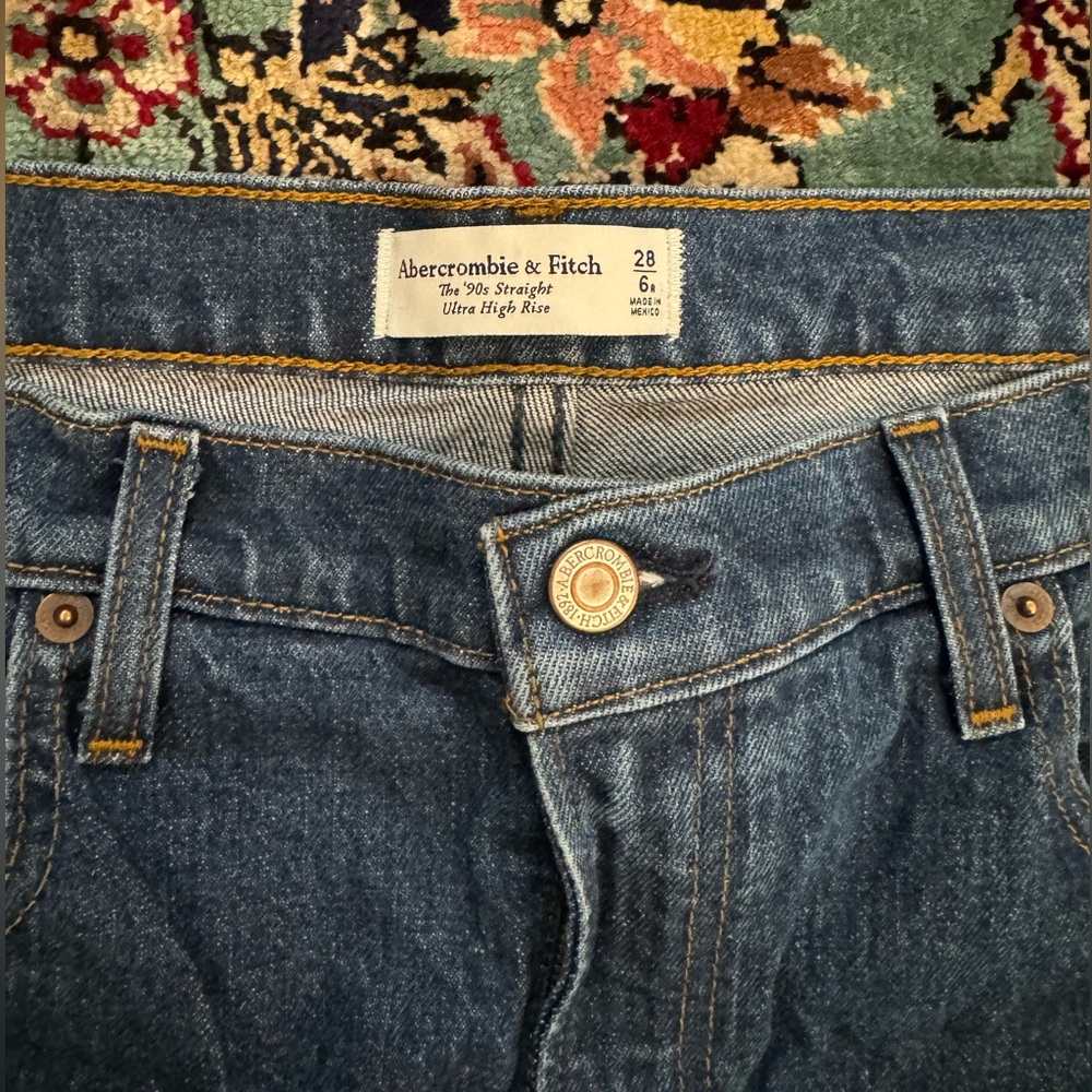 Abercrombie 90s straight high rise jeans - Picture 3 of 3